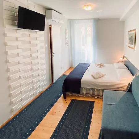 Apartment Provita Komiza