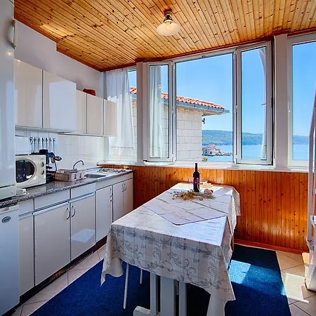 Provita Apartment Komiza